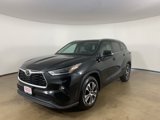 Used 2021 Toyota Highlander XLE image 4
