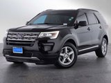 Used 2018 Ford Explorer XLT image 3