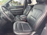 Used 2017 Ford Explorer XLT w/ Equipment Group 202A image 5