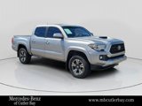 Used 2017 Toyota Tacoma TRD Sport image 1