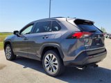 Used 2022 Toyota RAV4 XLE Premium image 4