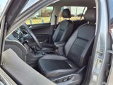 Used 2020 Volkswagen Tiguan SE image 3