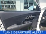 Used 2022 Kia Niro EX w/ Cold Weather Package image 4