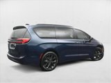 Used 2024 Chrysler Pacifica Touring-L w/ S Appearance Package image 2