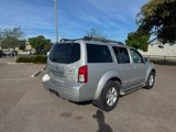 Used 2008 Nissan Pathfinder SE image 6