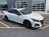 Used 2023 Nissan Altima 2.5 SR image 2