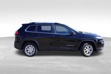 Certified 2017 Jeep Cherokee Latitude w/ Cold Weather Group image 4