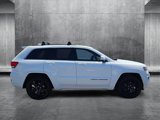 Used 2015 Jeep Grand Cherokee Altitude image 4