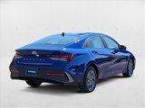 Used 2024 Hyundai Elantra SEL image 2