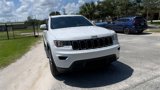 Used 2018 Jeep Grand Cherokee Laredo image 3