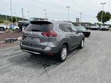 Used 2020 Nissan Rogue SV image 3