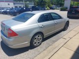 Used 2010 Ford Fusion SE image 3