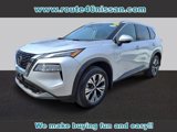 Used 2021 Nissan Rogue SV image 2