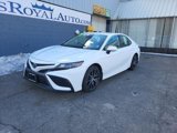 Used 2022 Toyota Camry SE image 2