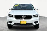 Used 2021 Volvo XC40 T5 Momentum w/ Premium Package image 3