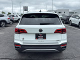 Certified 2023 Volkswagen Taos SE w/ Panoramic Sunroof Package image 5