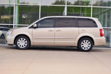 Used 2014 Chrysler Town & Country Touring image 4