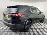 Used 2020 Chevrolet Traverse LT w/ LPO, Blackout Package image 5