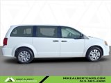 Used 2019 Dodge Grand Caravan SE w/ UConnect Hands-Free Group image 3