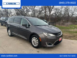 Used 2020 Chrysler Pacifica Touring-L image 3