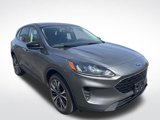 Used 2022 Ford Escape SE w/ SE Sport Appearance Package image 3