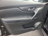 Used 2020 Nissan Rogue SV image 3