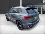 Used 2022 Volkswagen Taos SE image 4