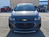 Used 2022 Chevrolet Trax LT w/ LT Convenience Package image 2