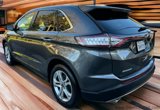 Used 2017 Ford Edge Titanium image 3