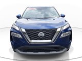 Used 2023 Nissan Rogue SV image 3