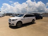 Used 2019 Lincoln Navigator Reserve image 2