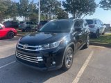 Used 2017 Toyota Highlander Limited Platinum image 4