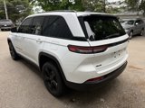 Used 2023 Jeep Grand Cherokee Altitude image 5