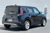 Used 2023 Kia Soul LX w/ LX Technology Package image 4