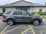 Used 2016 Ford Explorer XLT w/ Equipment Group 202A image 5