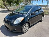 Used 2007 Toyota Yaris 2-Door Hatchback image 3