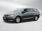 Used 2017 Chrysler Pacifica Touring w/ Tire & Wheel Group image 3