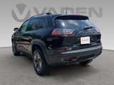 Used 2019 Jeep Cherokee Trailhawk image 3