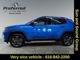 Used 2022 Jeep Compass Latitude w/ Sun and Sound Group image 2