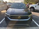 Used 2022 Volkswagen Taos SE image 2