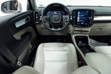 Used 2021 Volvo XC40 T5 Momentum w/ Premium Package image 3