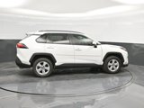 Used 2020 Toyota RAV4 XLE image 4