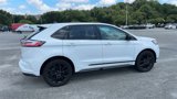 Used 2022 Ford Edge SE w/ Black Appearance Package image 5