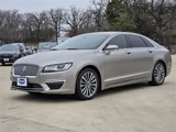 Used 2020 Lincoln MKZ image 3