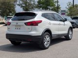 Used 2017 Nissan Rogue Sport SV image 3