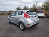Used 2013 Ford Fiesta SE image 3