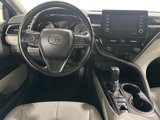 Used 2022 Toyota Camry SE image 3