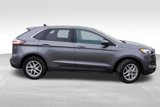 Used 2021 Ford Edge SEL w/ Convenience Package image 4