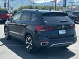 Used 2022 Volkswagen Taos SEL image 3