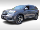 Used 2019 Honda Pilot Touring image 3